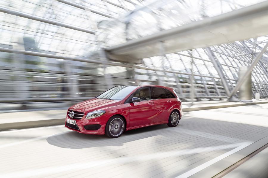 Mercedes-Benz B250 4Matic AMG Line 2014 года  (фото 2 из 30)
